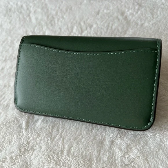 Coach Essential Slim Card Case in Amazon Green - Picture 2 of 13